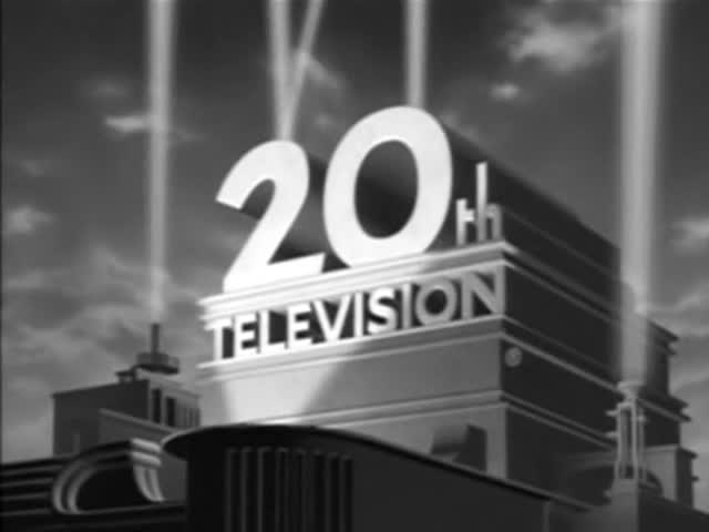 Lost In Space S1E01 - The Reluctant Stowaway