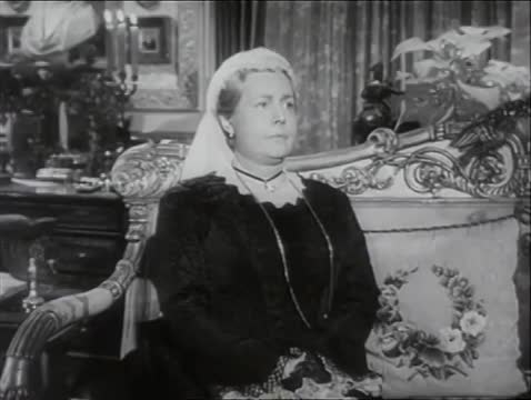 Thumbnail image for The Mudlark (1950) Alec Guinness